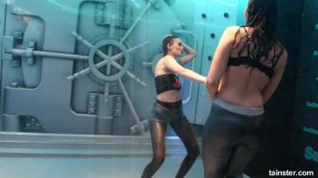 Wet amateur girls go berzerk Screencap 13 on www.sinx.com