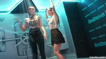 Wet amateur girls go berzerk Screencap 19 on www.sinx.com