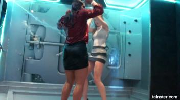 Wet amateur girls go berzerk Screencap 65 on www.sinx.com