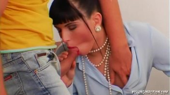 A Whole Lotta Pissin'! Screencap 15 on www.sinx.com