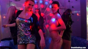 Holiday Hotties Part 5 - Shower Cam Screencap 87 on www.sinx.com