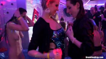 Holiday Hotties Part 5 - Shower Cam Screencap 101 on www.sinx.com