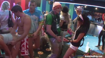 Bikini Beach Balls Part 2 - Cam 1 Screencap 72 on www.sinx.com