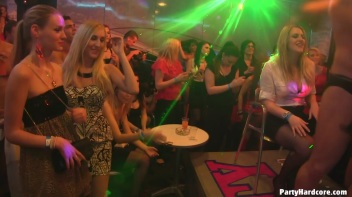 Party Hardcore Gone Crazy Vol. 10 Part 4 - Cam 3 Screencap 20 on www.sinx.com
