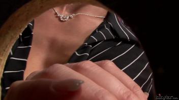 Enza Back In Cum Splashing Action! Screencap 25 on www.sinx.com