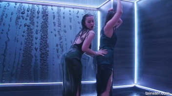 We Wanna Work It Wet! Screencap 29 on www.sinx.com