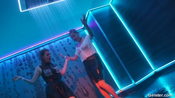 You See Me I Be Wet, Wet, Wet, Wet, Wet... Screencap 70 on www.sinx.com