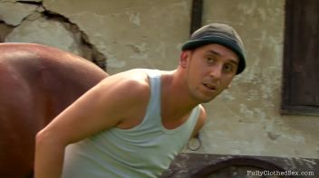 Housemaids Come First Screencap 9 on www.sinx.com