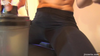 Cute Protein Craving Cum Eater Screencap 15 on www.sinx.com