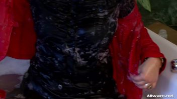 Sensual Scrub Down Screencap 93 on www.sinx.com