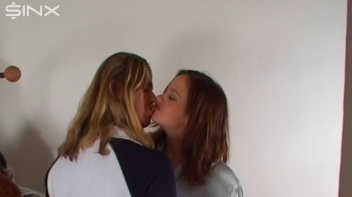 Amateur Club Slut Fucked And Pissed On Screencap 1 on www.sinx.com