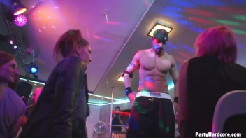 Party Hardcore Gone Crazy Vol. 29 Part 2 - Cam 1 Screencap 106 on www.sinx.com