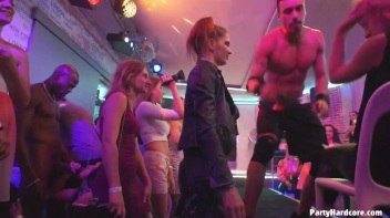 Party Hardcore Gone Crazy Vol. 29 Part 2 - Cam 1 Screencap 109 on www.sinx.com