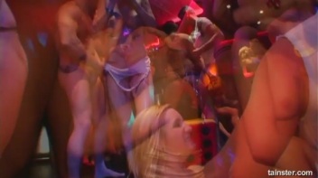 Blue Jean Babes Part 3 Cam 1 Screencap 55 on www.sinx.com