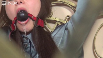 Ball Gagged Babe Drools Down Herself Screencap 33 on www.sinx.com