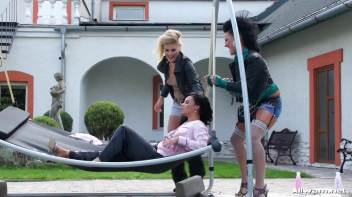 Wetlook Surprises Are So Punk Rock Screencap 11 on www.sinx.com