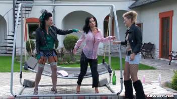 Wetlook Surprises Are So Punk Rock Screencap 15 on www.sinx.com