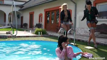 Wetlook Surprises Are So Punk Rock Screencap 41 on www.sinx.com