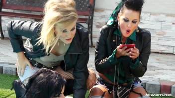 Wetlook Surprises Are So Punk Rock Screencap 43 on www.sinx.com