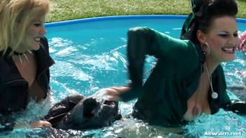 Wetlook Surprises Are So Punk Rock Screencap 61 on www.sinx.com