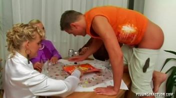 Gettin' Nice and WET Screencap 14 on www.sinx.com