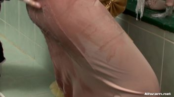 Cleaning Lady Makes a Mess Screencap 23 on www.sinx.com