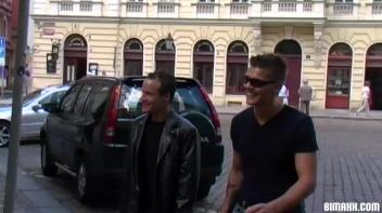 A bimaxx threesome like no other  Screencap 1 on www.sinx.com