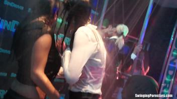 Summer Jam Bang Part 1 - Shower Cam Screencap 45 on www.sinx.com