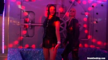 Holiday Hotties Part 3 - Shower Cam Screencap 10 on www.sinx.com