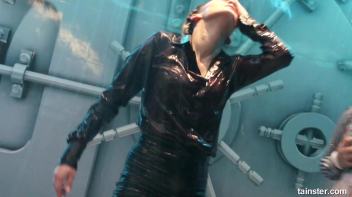 Amateur girls getting wild and wet Screencap 59 on www.sinx.com