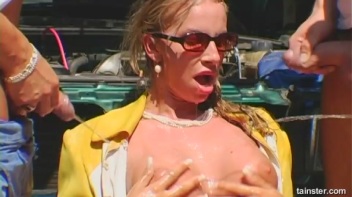 Francesca Fellucci Fucks All Of Her Mechanics Screencap 92 on www.sinx.com