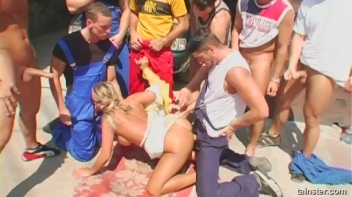 Francesca Fellucci Fucks All Of Her Mechanics Screencap 51 on www.sinx.com