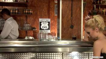 Bi Bar Encounter Screencap 2 on www.sinx.com