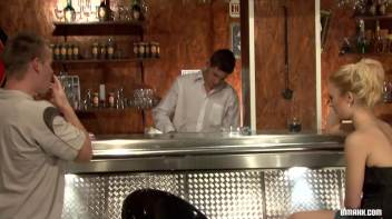 Bi Bar Encounter Screencap 4 on www.sinx.com