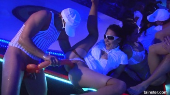 White Sensation Part 5 - Main Edit Screencap 60 on www.sinx.com