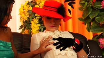 Gelled Up and Roughed Up Vibro Hotties Screencap 34 on www.sinx.com