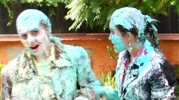 Attack Of The Creamy Icing Screencap 32 on www.sinx.com