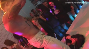 Party Hardcore Gone Crazy Vol. 14 Part 4 - Cam 1 Screencap 80 on www.sinx.com