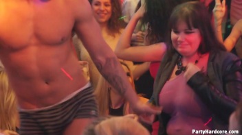 Party Hardcore Gone Crazy Vol. 9 Part 1 - Cam 3 Screencap 76 on www.sinx.com