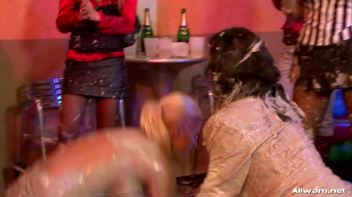 Rihanna and Vanessa Dish Out The Mud Screencap 29 on www.sinx.com