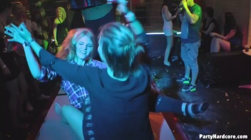 Party Hardcore Gone Crazy Vol. 36 Part 8 - Cam 4 Screencap 69 on www.sinx.com