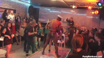 Party Hardcore Gone Crazy Vol. 31 Part 4 - Cam 2 Screencap 12 on www.sinx.com