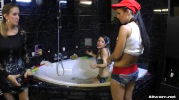Wetlook Wonder Babes At Your Service Screencap 66 on www.sinx.com