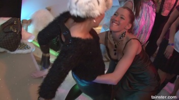 Winter WonderBang Part 1 - Main Edit Screencap 1 on www.sinx.com