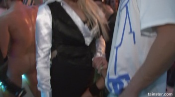 Winter WonderBang Part 1 - Main Edit Screencap 82 on www.sinx.com