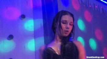 Winter Fuck Jam Part 1 - Shower Cam Screencap 102 on www.sinx.com