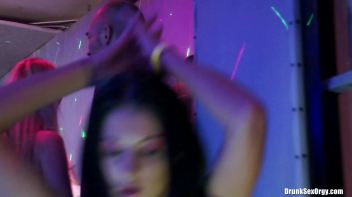 Winter Fuck Jam Part 1 - Shower Cam Screencap 16 on www.sinx.com