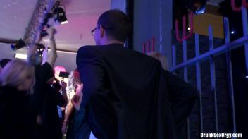 Winter Fuck Jam Part 1 - Shower Cam Screencap 6 on www.sinx.com