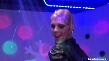 Winter Fuck Jam Part 1 - Shower Cam Screencap 72 on www.sinx.com