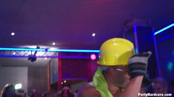 Party Hardcore Gone Crazy Vol. 6 Part 1 - Cam 4 Screencap 24 on www.sinx.com